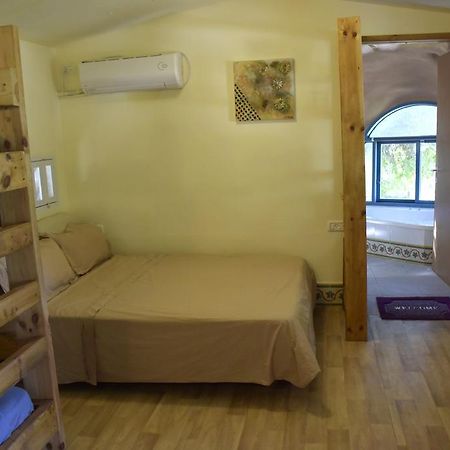 Dutch Farm Israel Bed & Breakfast Sede Zevi Eksteriør bilde