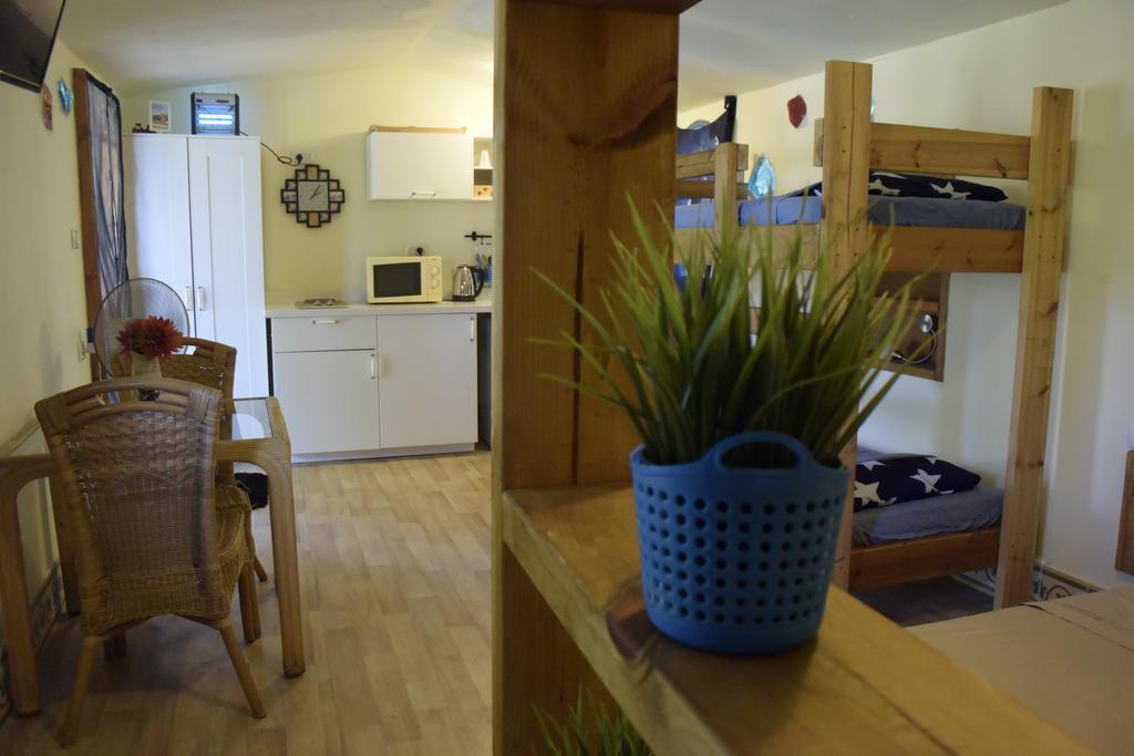 Dutch Farm Israel Bed & Breakfast Sede Zevi Eksteriør bilde